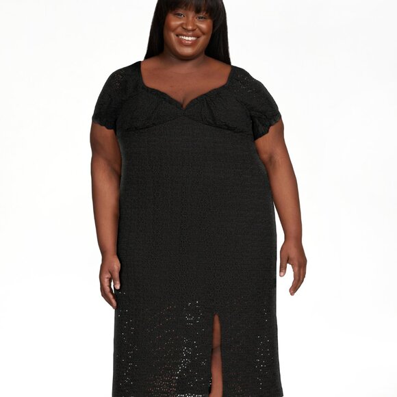 No Boundaries Dresses & Skirts - No Boundaries Juniors Plus Lace Sweetheart Neck Dress Midi Dress with Side Slit